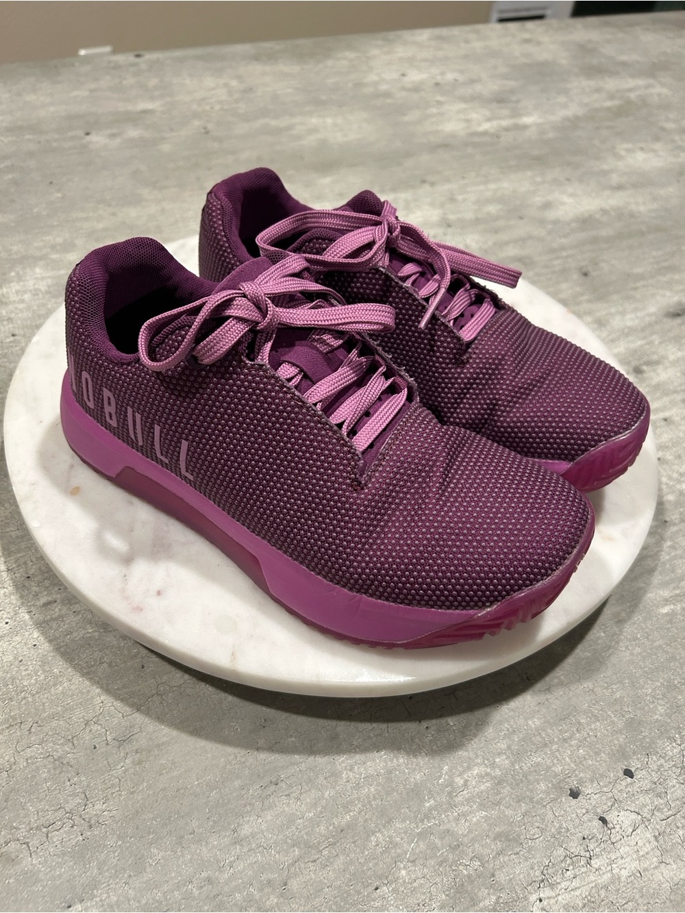 NOBULL Unisex Purple  Athletic Sneakers W-7.5  M-6